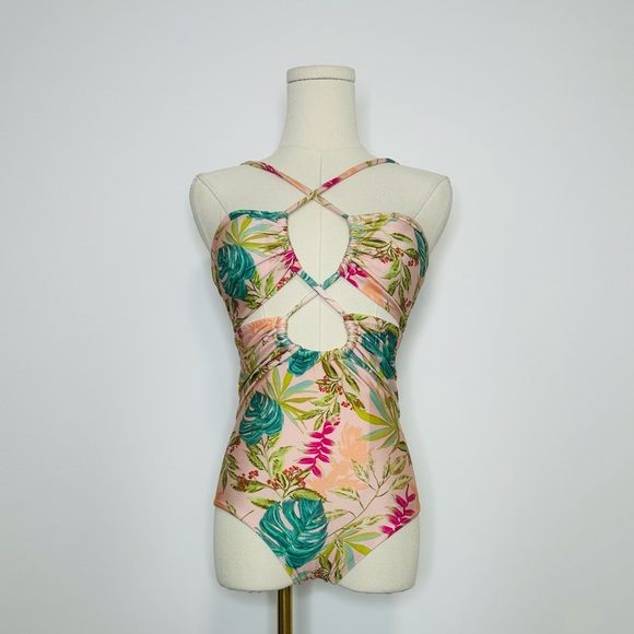 PatBo Tropicalia One Piece Swimsuit - Picture 3 of 11